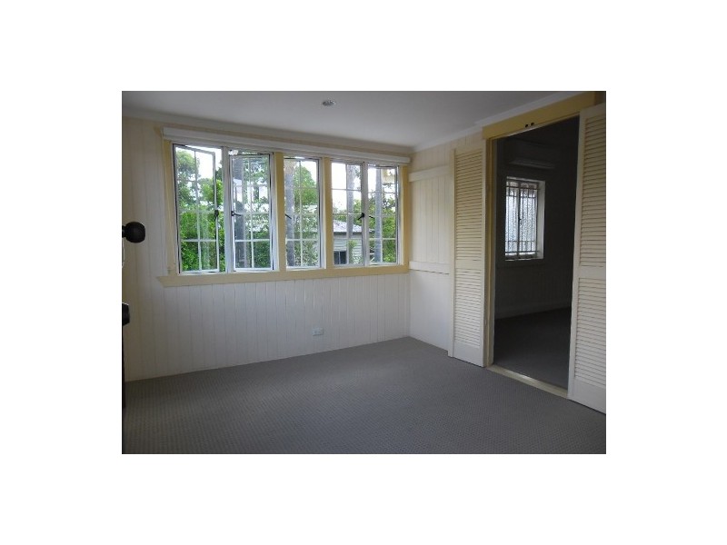 4 Waterford Street, Alderley QLD 4051