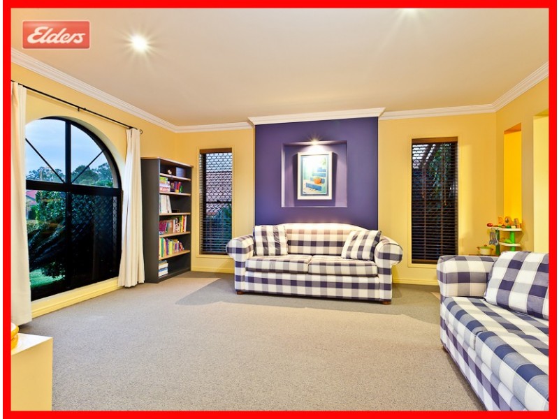 18 Belgenny Way, Mitchelton QLD 4053