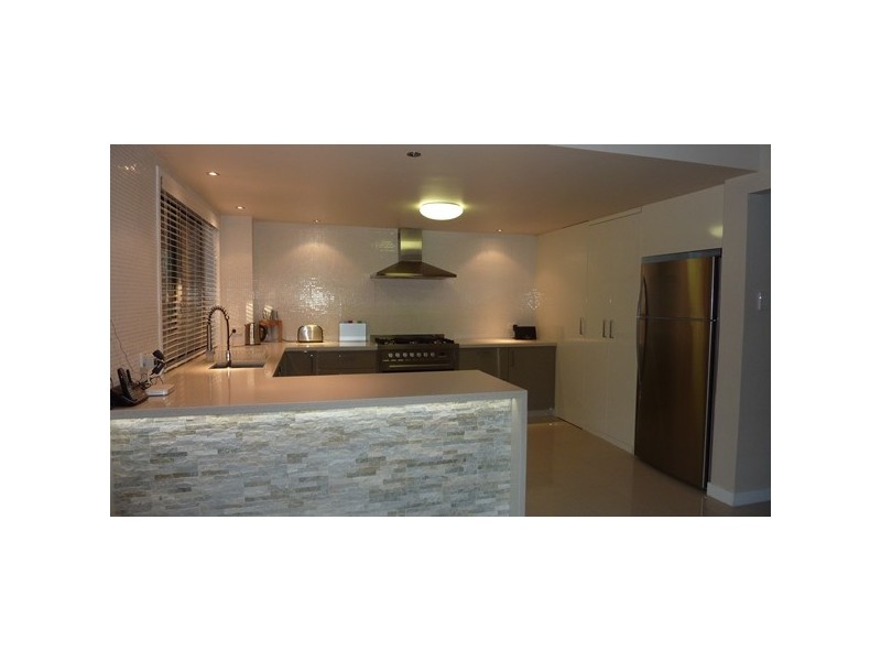 2 Ekland Court, Mcdowall QLD 4053