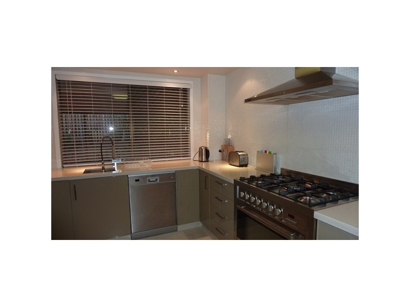 2 Ekland Court, Mcdowall QLD 4053