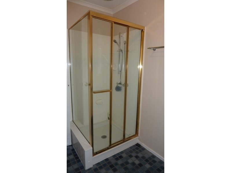 2 Ekland Court, Mcdowall QLD 4053