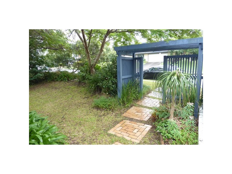 95 Illuta Ave, Ferny Hills QLD 4055