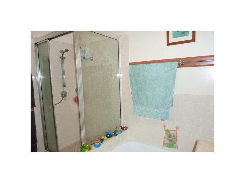 95 Illuta Ave, Ferny Hills QLD 4055