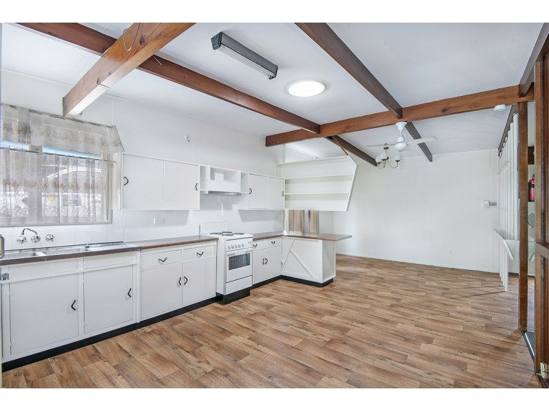 7 Page St, Everton Park QLD 4053