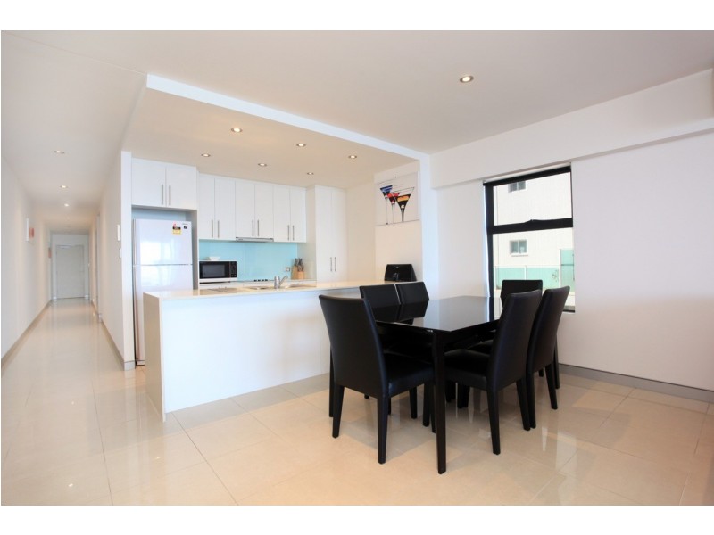 30/83 Marine Parade, Redcliffe QLD 4020