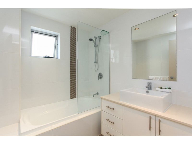 30/83 Marine Parade, Redcliffe QLD 4020