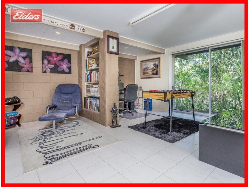 30 Owarra Avenue West, Ferny Hills QLD 4055