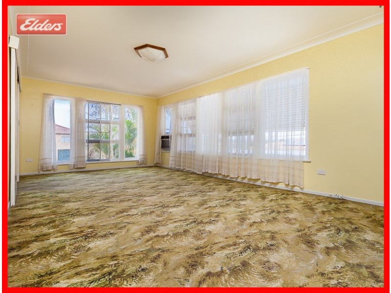 24 Warringah St, Everton Park QLD 4053