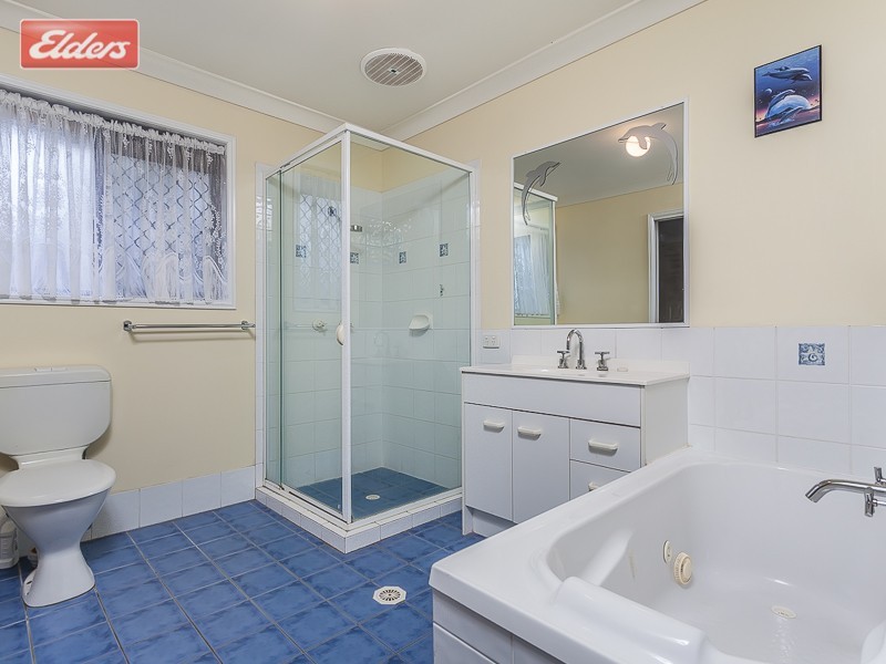 14 Walkers Road, Everton Hills QLD 4053