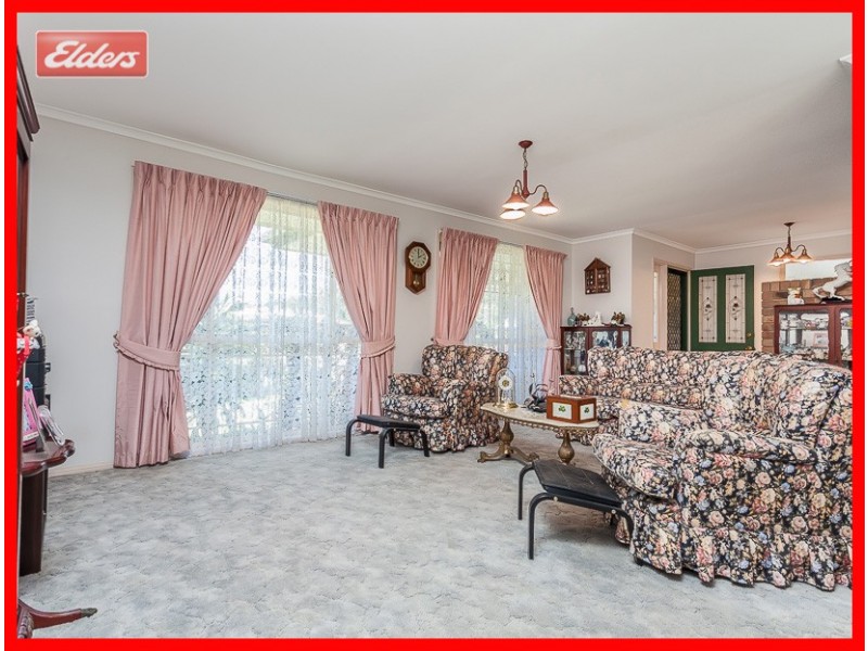 6 Cosme Pl, Bridgeman Downs QLD 4035