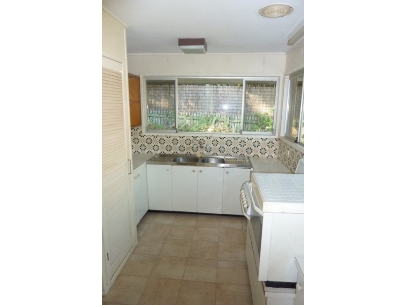 7 Camden Court, Arana Hills QLD 4054