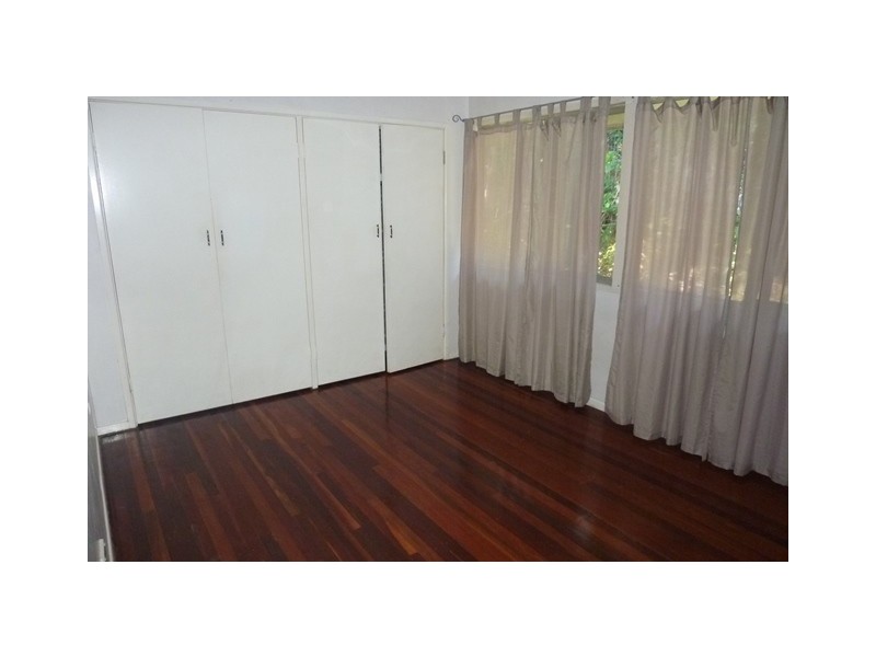 7 Camden Court, Arana Hills QLD 4054