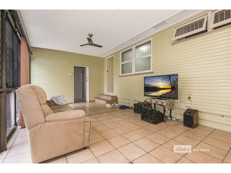 77 Pullen Rd, Everton Park QLD 4053