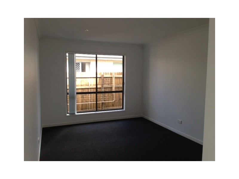 18 Wellington Place, Narangba QLD 4504