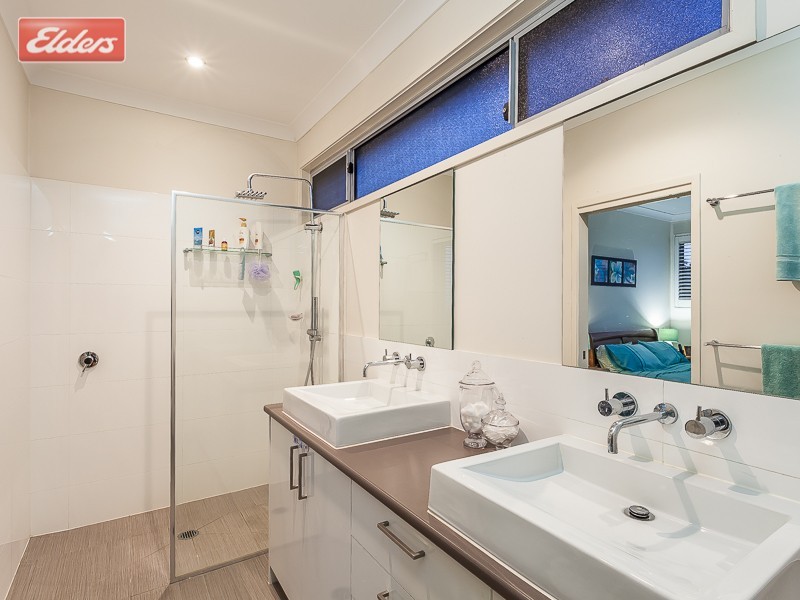 36 Old Northern Rd, Everton Park QLD 4053