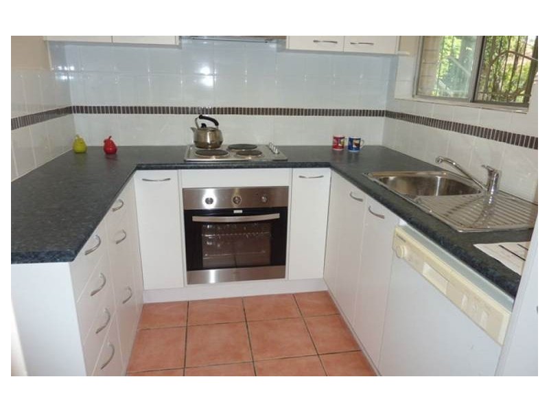 2/642 South Pine Road, Everton Park QLD 4053