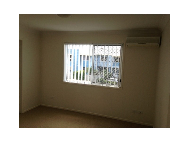 1/2 Fleet Drive, Kippa-ring QLD 4021