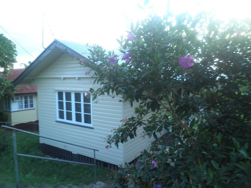 82 Madsen Street, Keperra QLD 4054