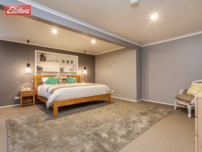 7 Kurrajong St, Everton Park QLD 4053