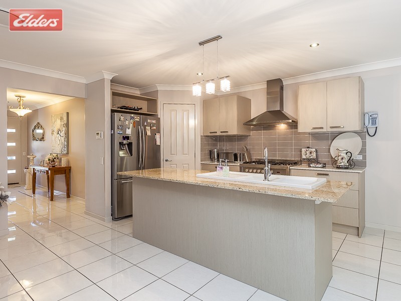 12 Ironbark Circuit, Everton Hills QLD 4053