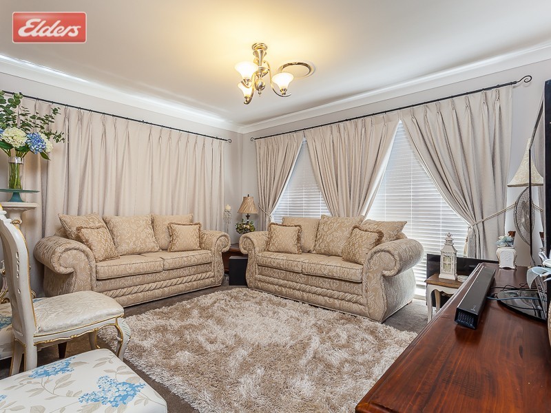 12 Ironbark Circuit, Everton Hills QLD 4053