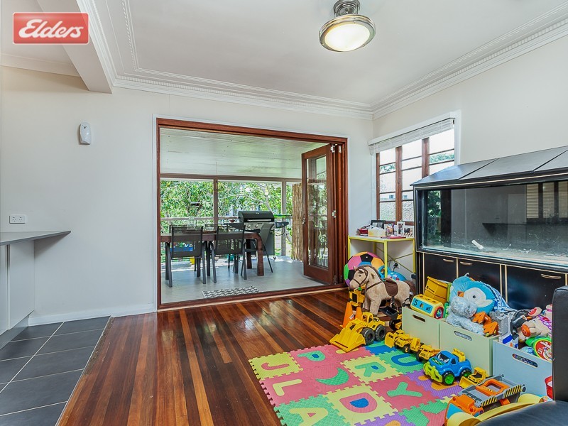 17 Cain St, Everton Park QLD 4053