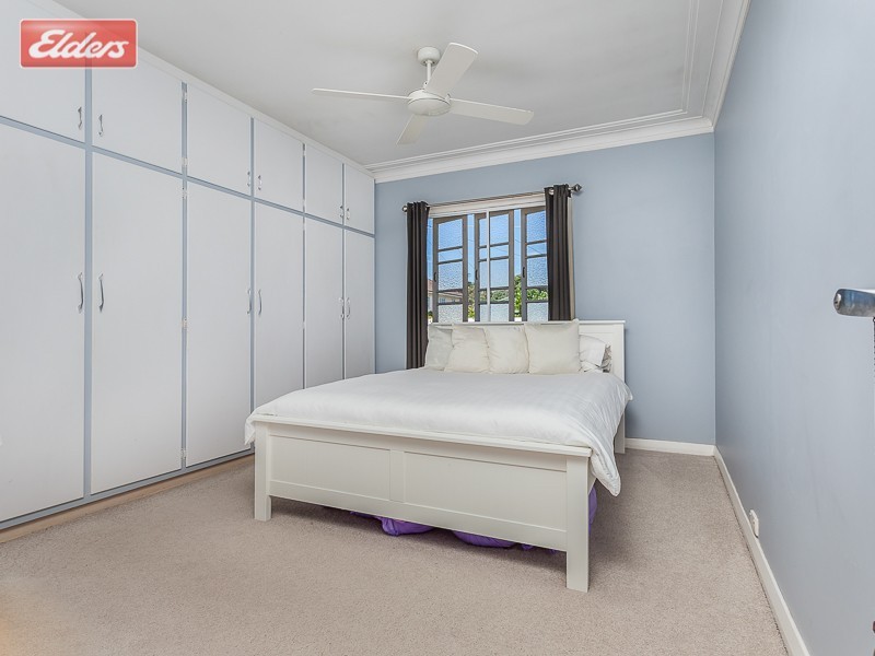 17 Cain St, Everton Park QLD 4053