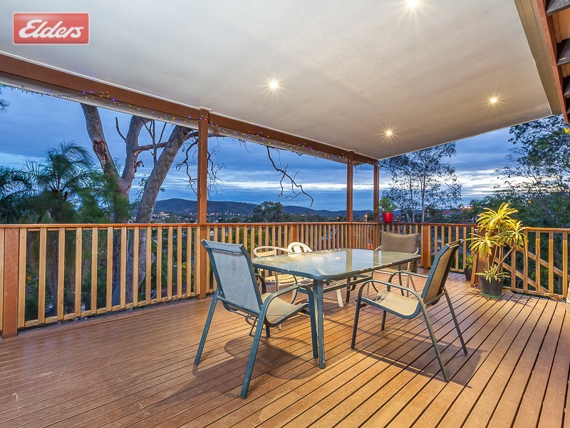 1012 South Pine Rd, Everton Hills QLD 4053