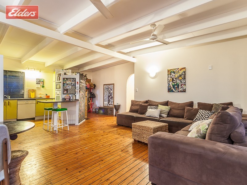 1012 South Pine Rd, Everton Hills QLD 4053