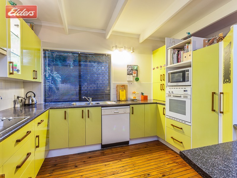 1012 South Pine Rd, Everton Hills QLD 4053