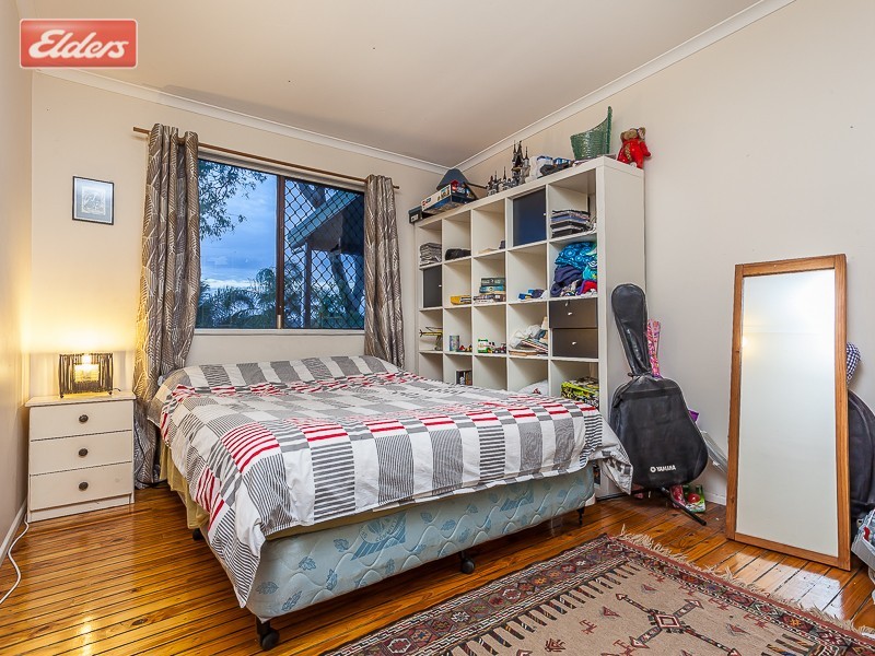 1012 South Pine Rd, Everton Hills QLD 4053