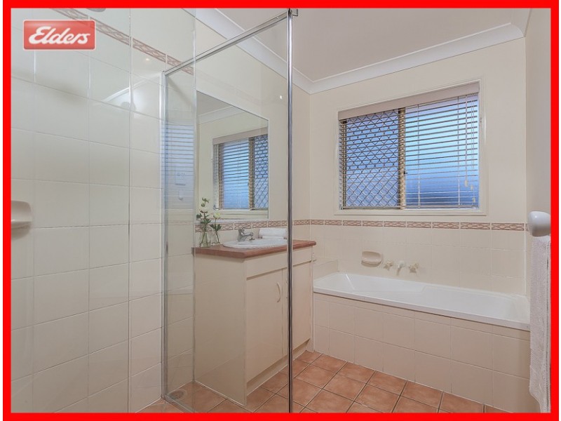 4 Elizabeth Place, Brighton QLD 4017