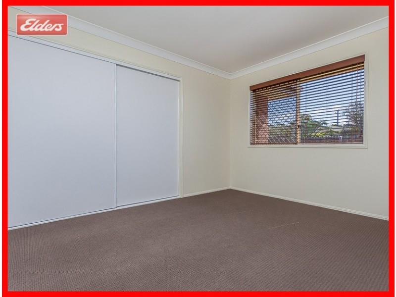 4 Elizabeth Place, Brighton QLD 4017