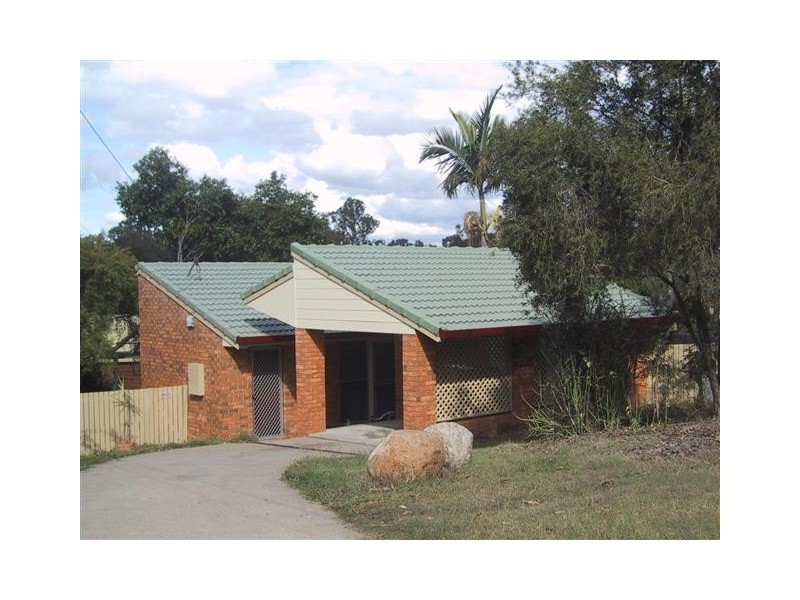 21 Owarra Avenue, Ferny Hills QLD 4055