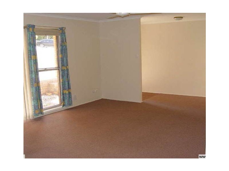 21 Owarra Avenue, Ferny Hills QLD 4055