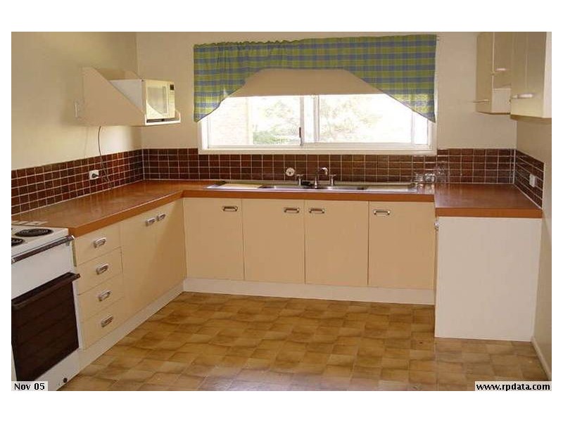 21 Owarra Avenue, Ferny Hills QLD 4055