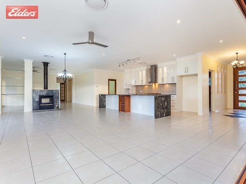 828 Bunya Road, Draper QLD 4520