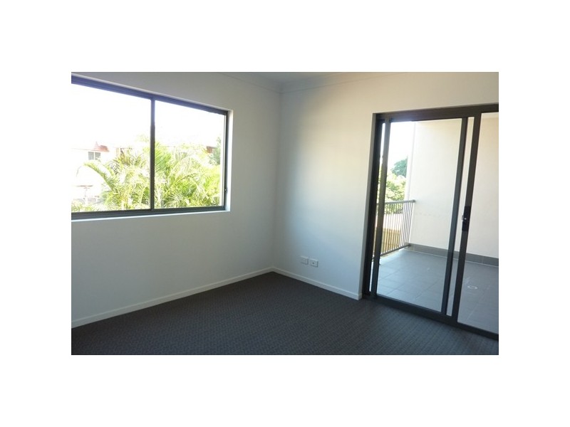 11/450 South Pine Road, Everton Park QLD 4053