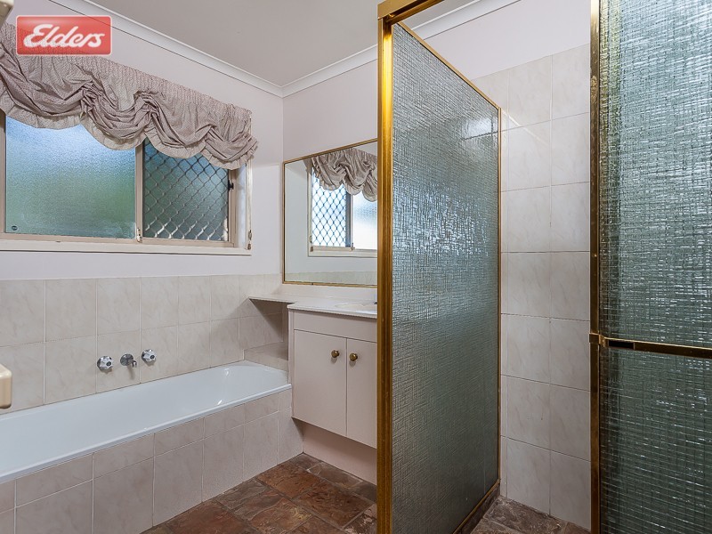 28 Tetragona Dr, Arana Hills QLD 4054