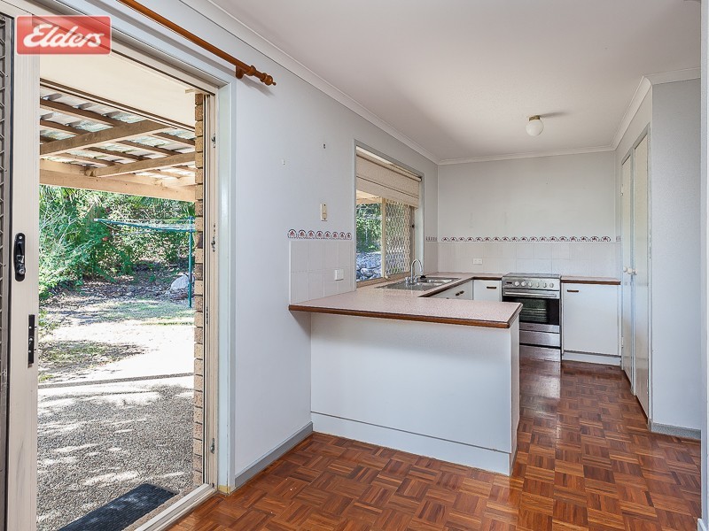28 Tetragona Dr, Arana Hills QLD 4054