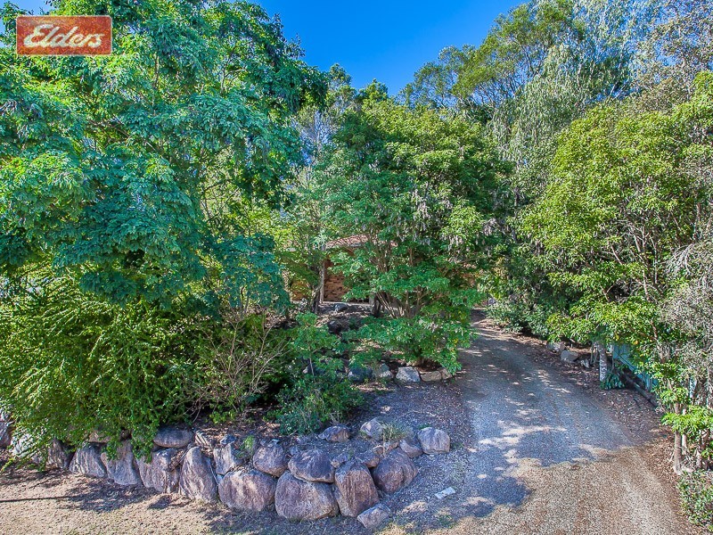 28 Tetragona Dr, Arana Hills QLD 4054