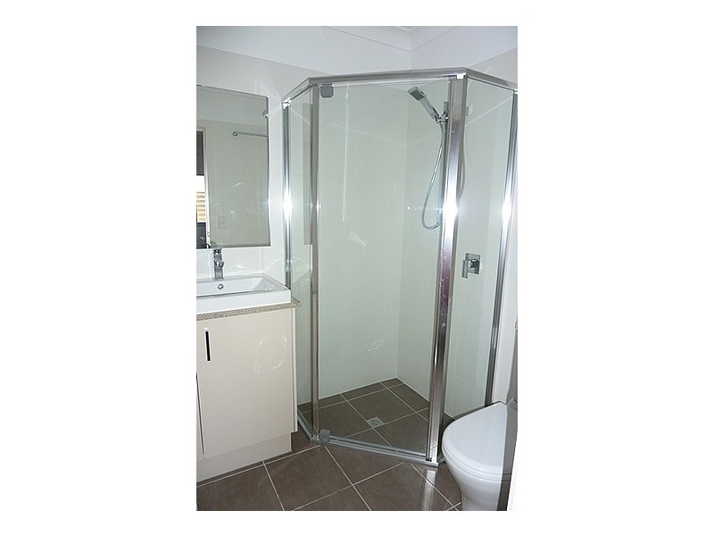 2/87 Ethel Street, Chermside QLD 4032