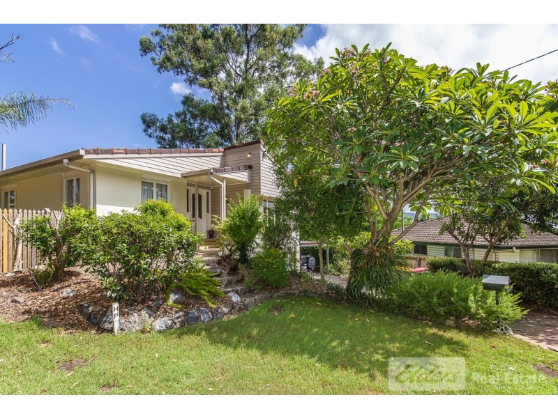 9 Eldershaw St, Everton Park QLD 4053