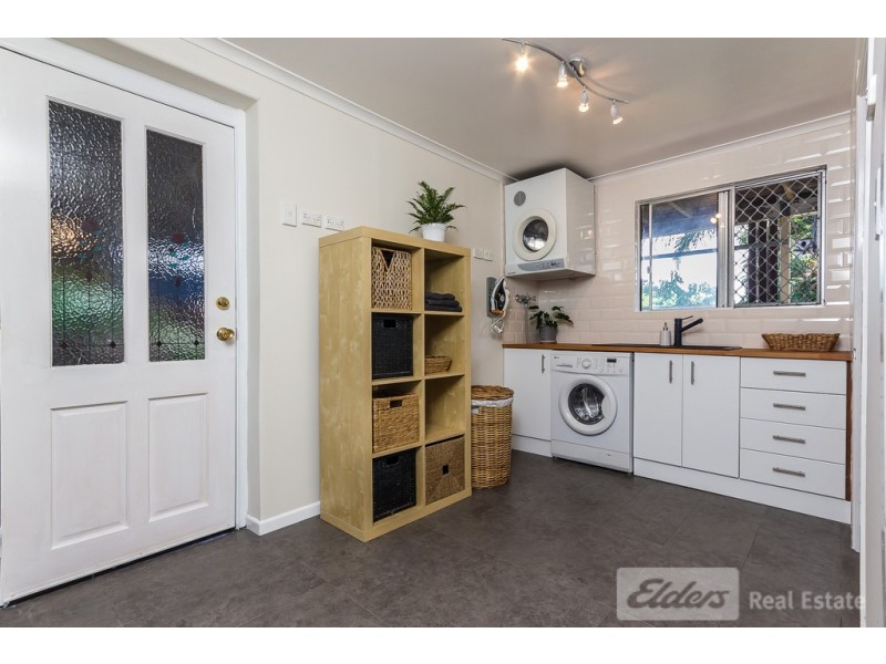 9 Eldershaw St, Everton Park QLD 4053