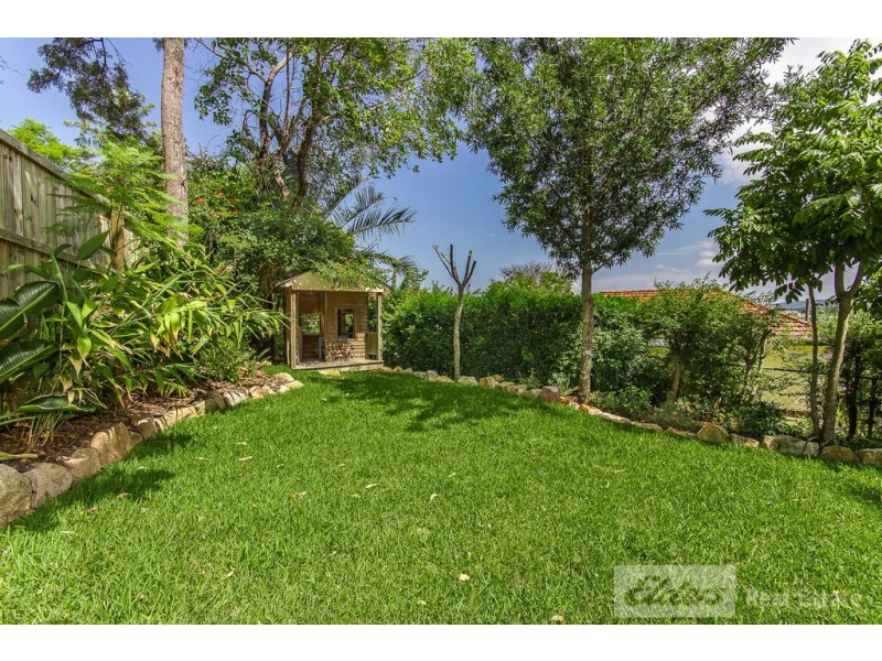 9 Eldershaw St, Everton Park QLD 4053