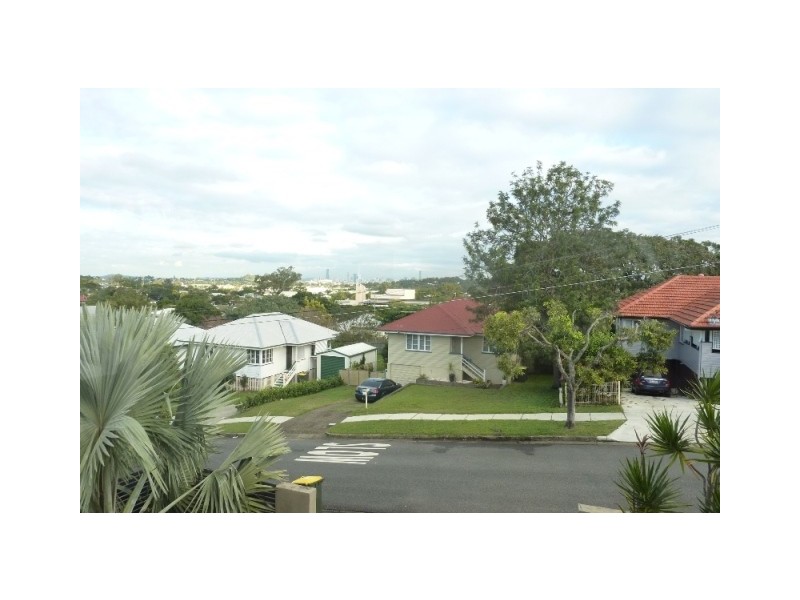 23 Allowrie Street, Stafford QLD 4053