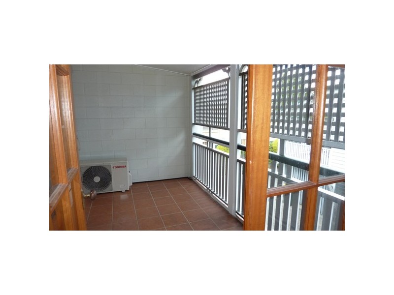 2/23 Dalziel St, Nundah QLD 4012