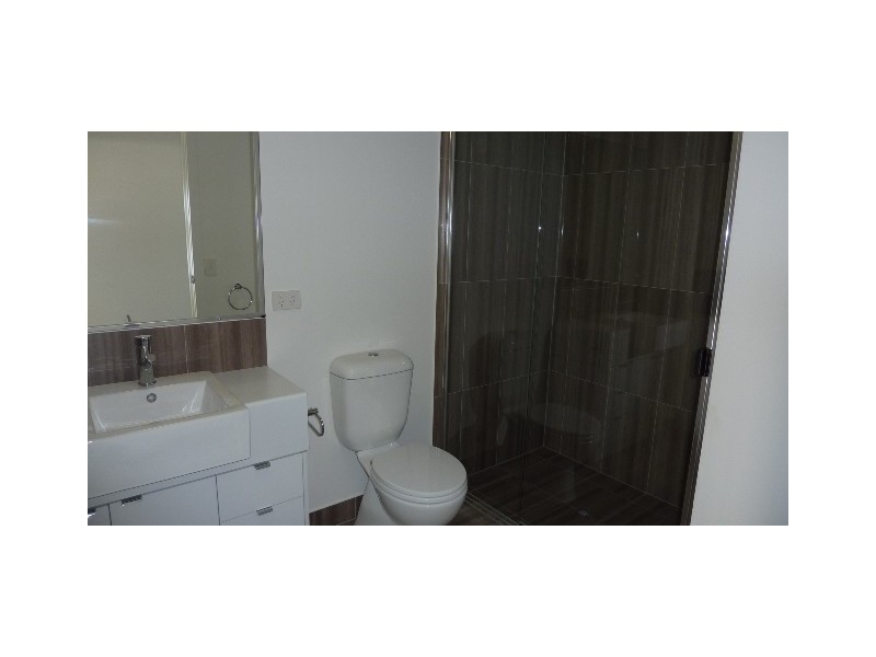 2/15 Zenith Street, Chermside QLD 4032