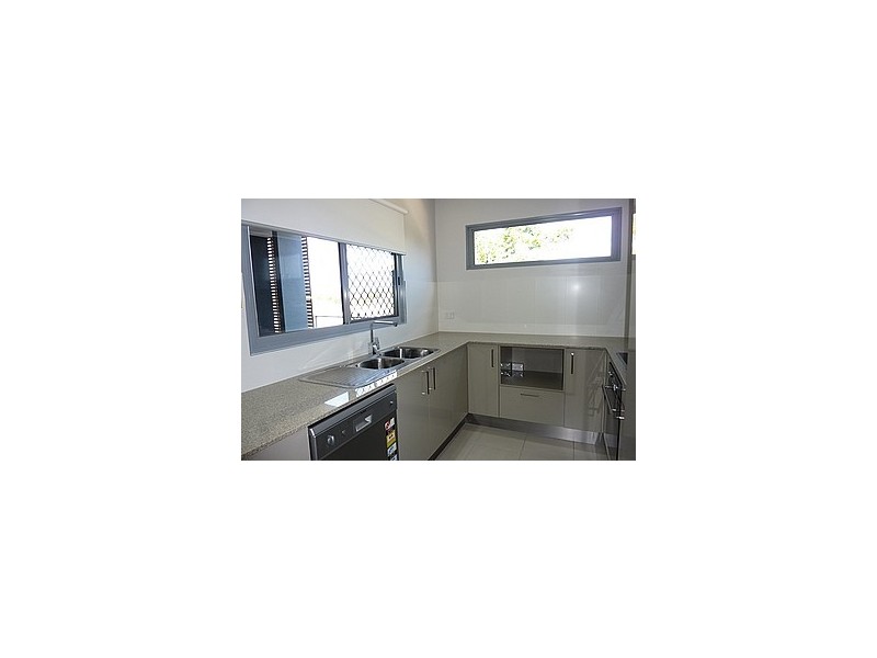2/87 Ethel Street, Chermside QLD 4032
