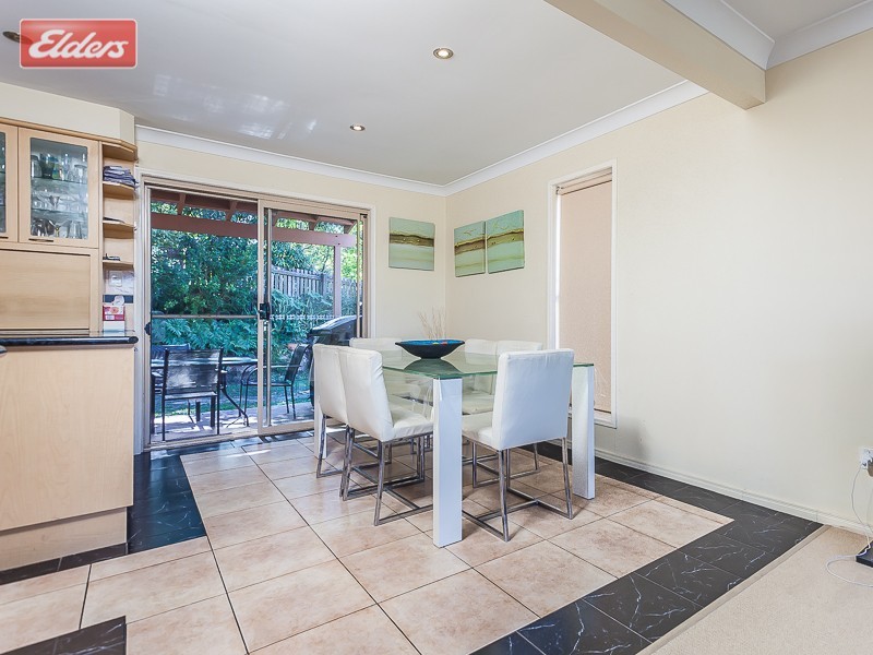 26 Bankhead Cres, Stafford Heights QLD 4053